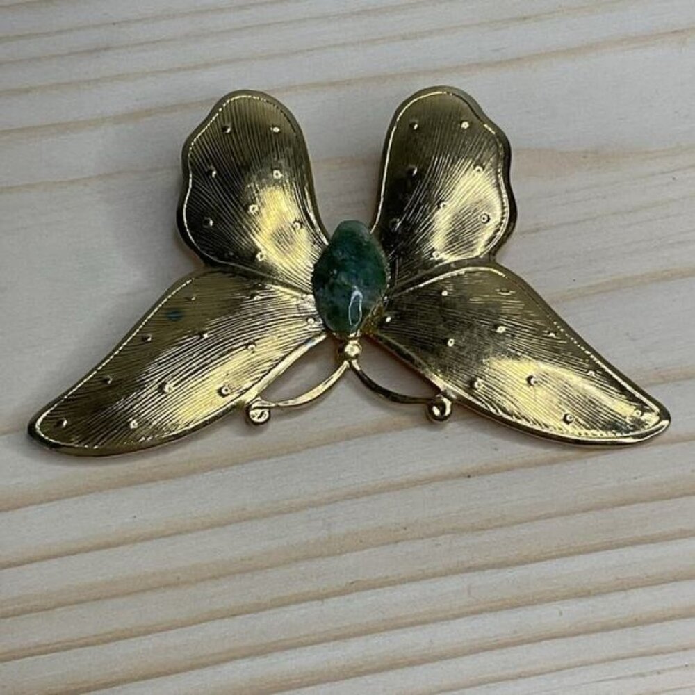 Vintage Gold-Tone Butterfly Brooch With Green Stone Accent - Picture 3 of 5